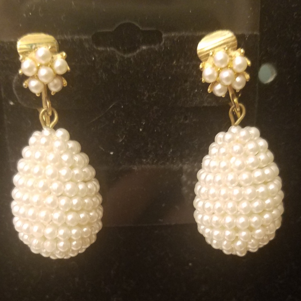 Vintage Marvella Pearl Dangle Clip On Earrings 25$